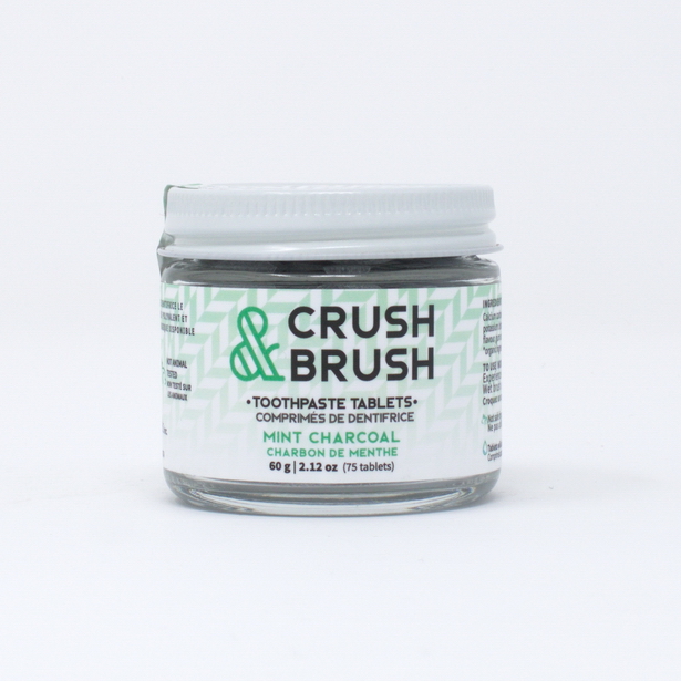 Comprimés de dentifrice au charbon de menthe Crush & Brush mint charcoal toothpaste tablets