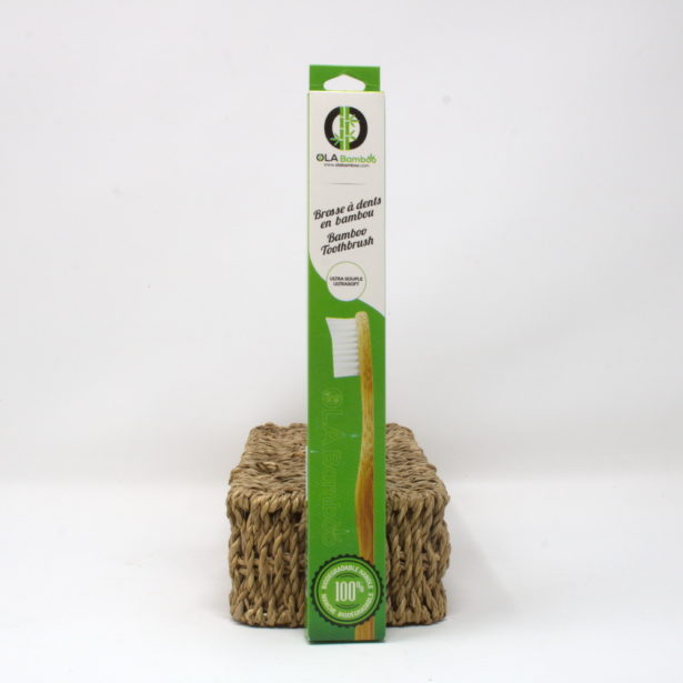 Brosse à dents en bambou biodégradable ultradouce blanche OlaBamboo bamboo ultrasoft biodegradable white toothbrush